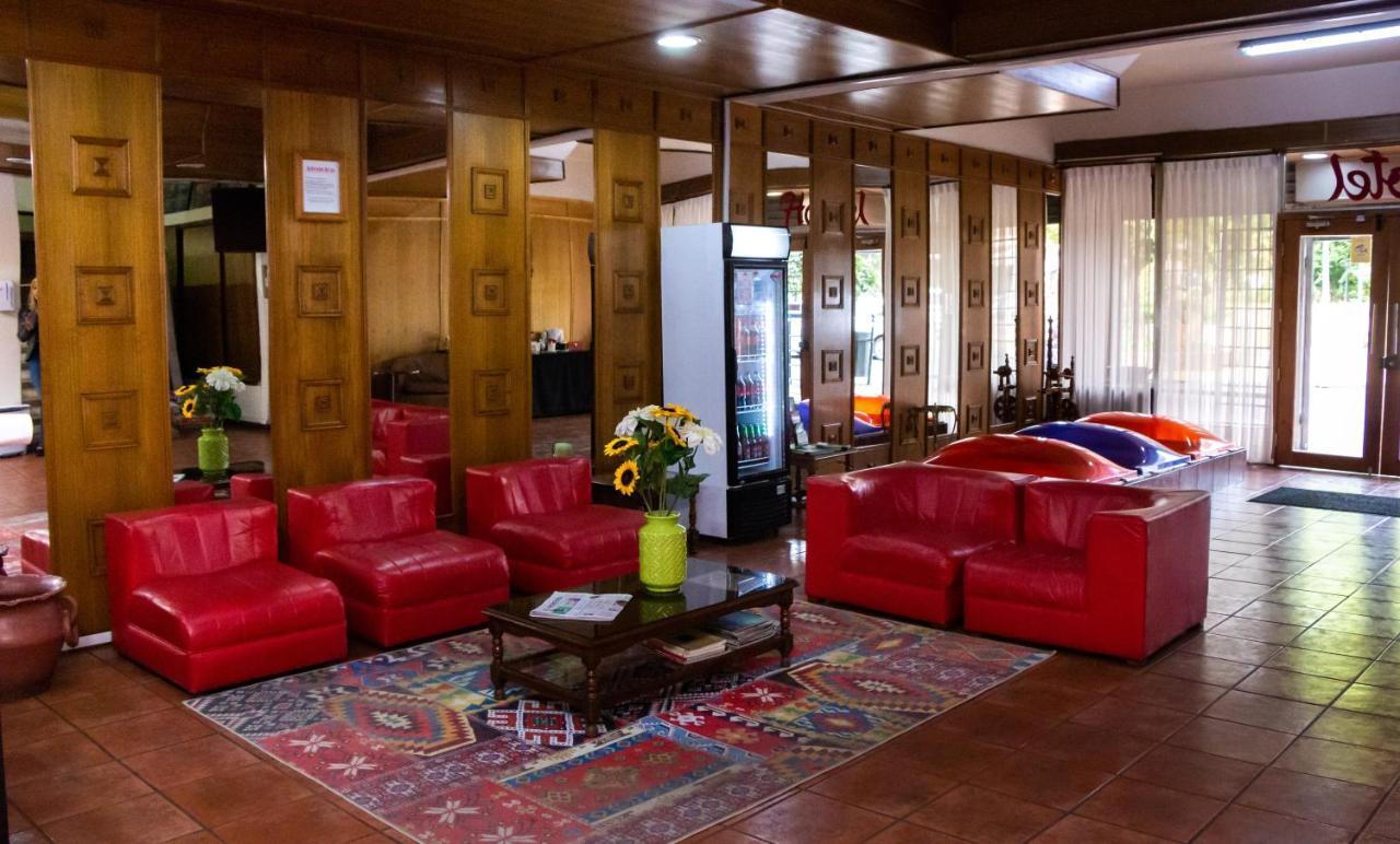 Hotel Gran Muso Los Ángeles Exteriér fotografie